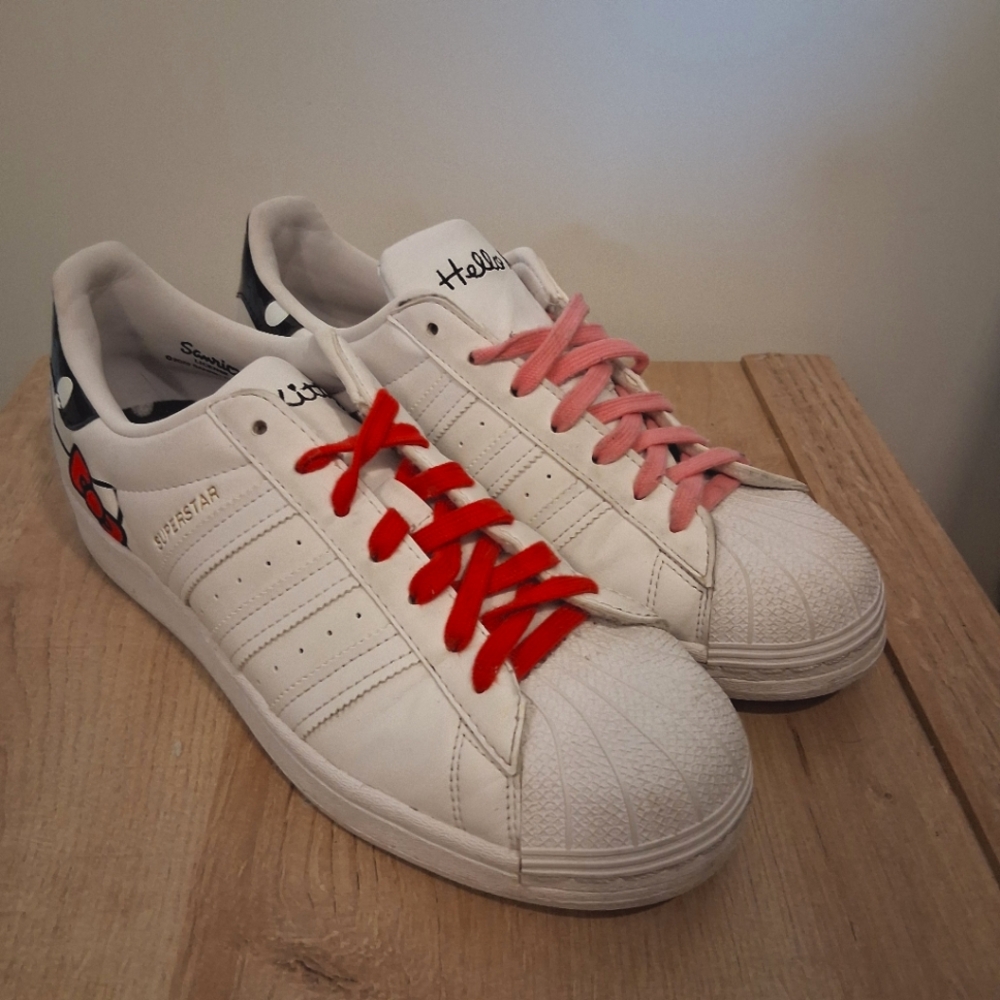 adidas Originals x Hello Kitty Super star sneakers in white Mens Size 9